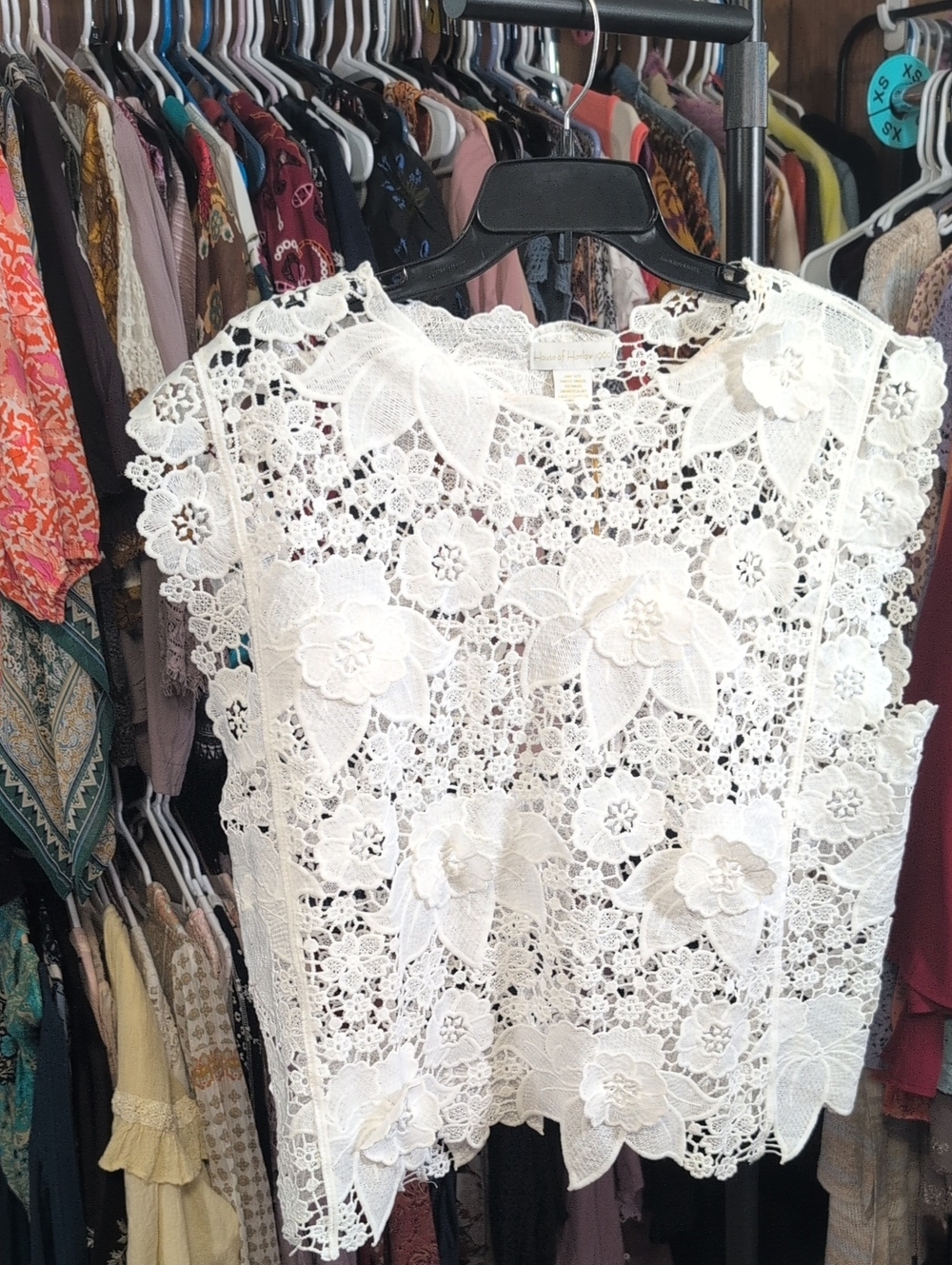 House of Harlow 1960 White Floral Crochet Shell Top NWT O/S